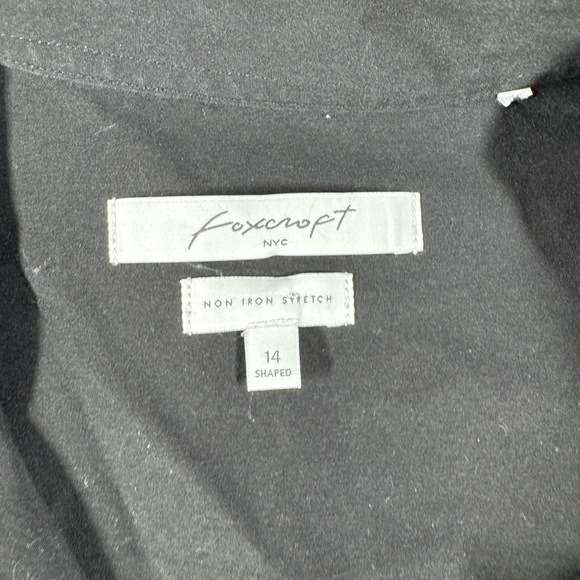 Foxcroft Non-Iron Tunic Shirt Womens 14 Black Collared Button Down Professional - Picture 3 of 6